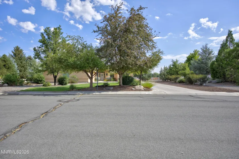 1198 Sierra Vista, Gardnerville, Nevada 89460, 3 Bedrooms Bedrooms, ,3 BathroomsBathrooms,Residential,Residential,Sierra Vista,0,260010428