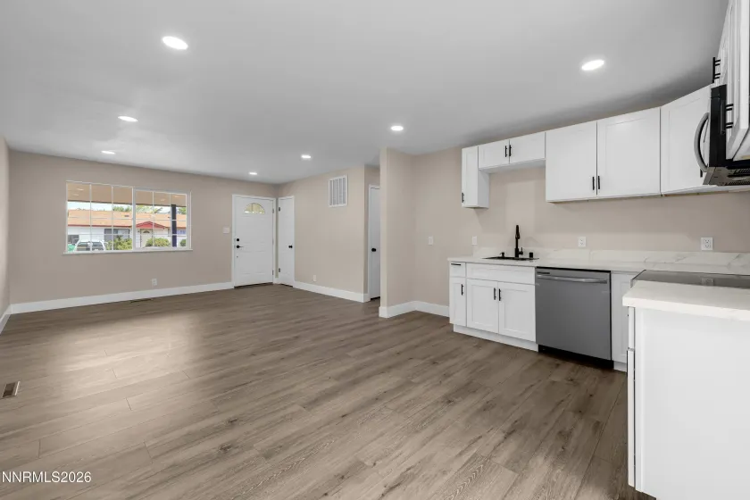 1585 Greenbrae, Sparks, Nevada 89431, 3 Bedrooms Bedrooms, ,2 BathroomsBathrooms,Residential,Residential,Greenbrae,0,260010431