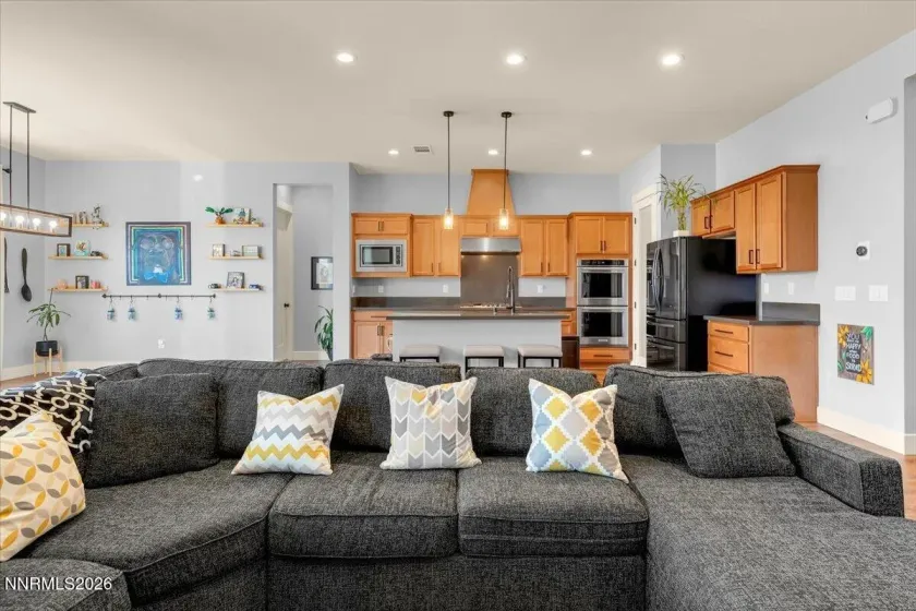 2161 Portneuf, Sparks, Nevada 89436, 4 Bedrooms Bedrooms, ,3 BathroomsBathrooms,Residential,Residential,Portneuf,0,260010434