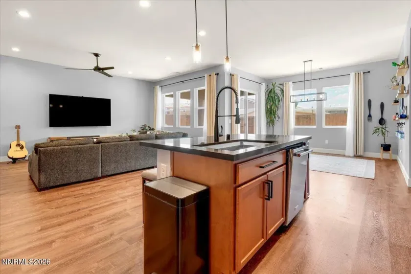 2161 Portneuf, Sparks, Nevada 89436, 4 Bedrooms Bedrooms, ,3 BathroomsBathrooms,Residential,Residential,Portneuf,0,260010434