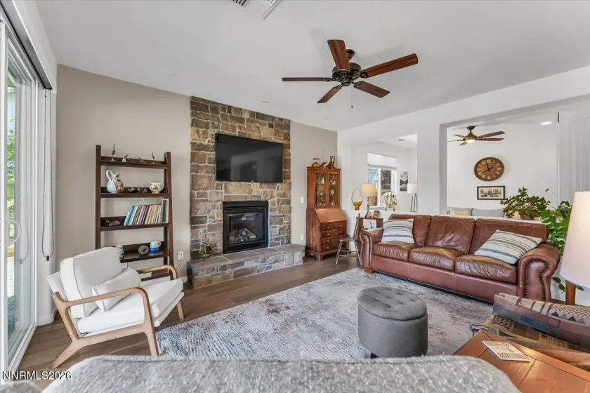 165 Niatross, Reno, Nevada 89521, 2 Bedrooms Bedrooms, ,2 BathroomsBathrooms,Residential,Residential,Niatross,0,260010435