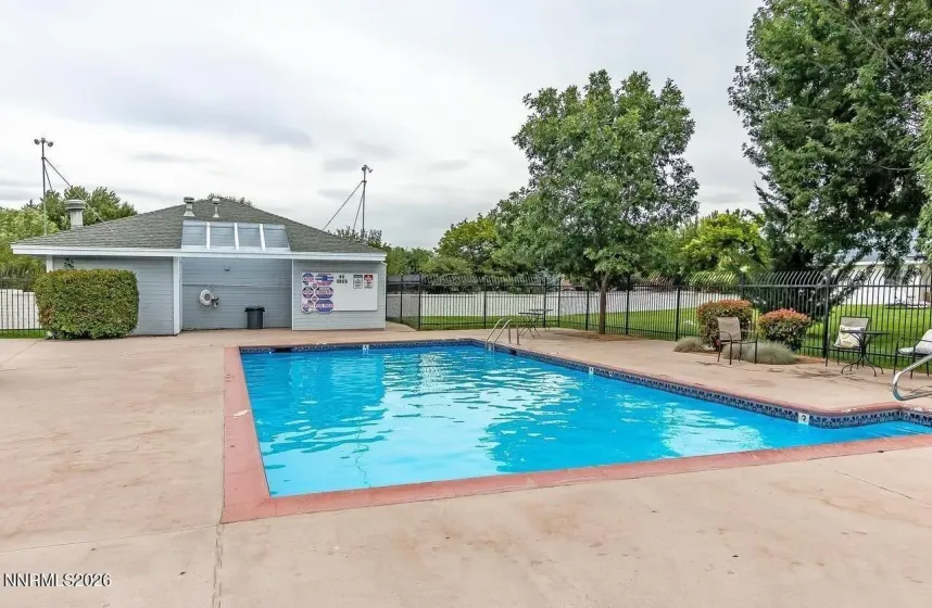 HOA pool