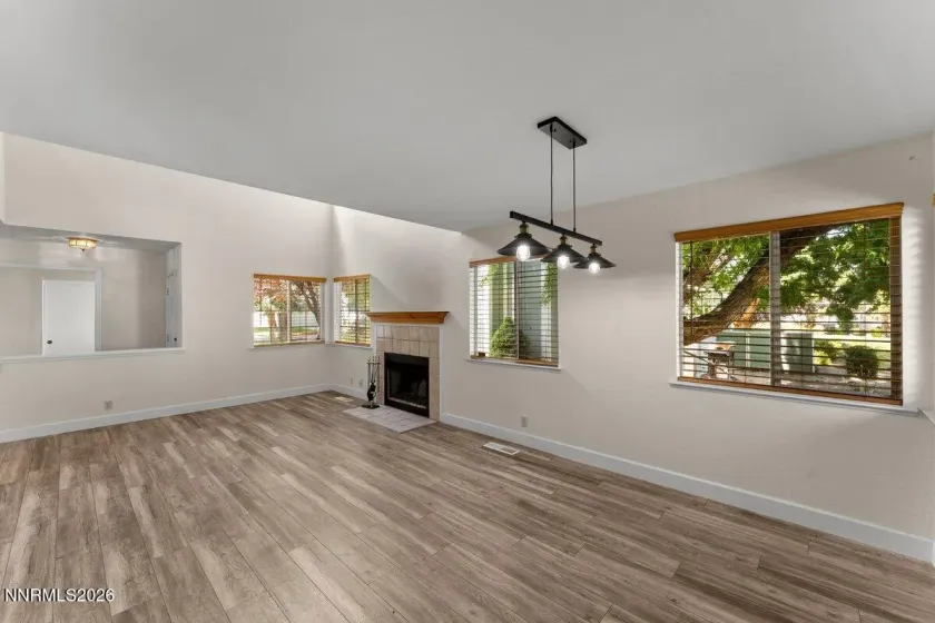 Dining / living room combo