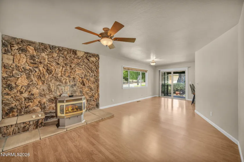 274 Beverly, Gardnerville, Nevada 89460, 3 Bedrooms Bedrooms, ,2 BathroomsBathrooms,Residential,Residential,Beverly,0,260010438