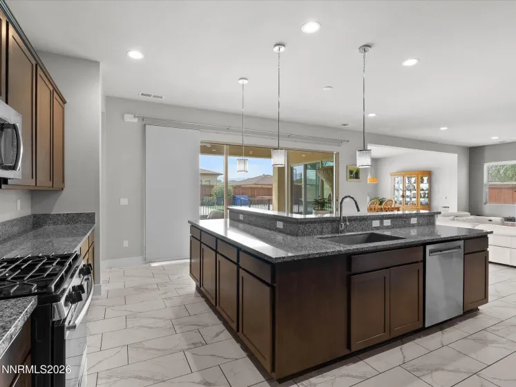 694 Raptor, Fernley, Nevada 89408, 3 Bedrooms Bedrooms, ,3 BathroomsBathrooms,Residential,Residential,Raptor,0,260010442