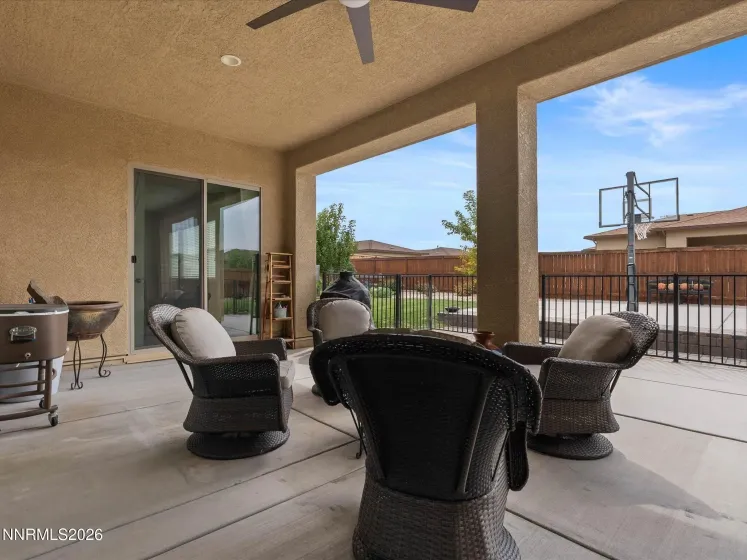 694 Raptor, Fernley, Nevada 89408, 3 Bedrooms Bedrooms, ,3 BathroomsBathrooms,Residential,Residential,Raptor,0,260010442