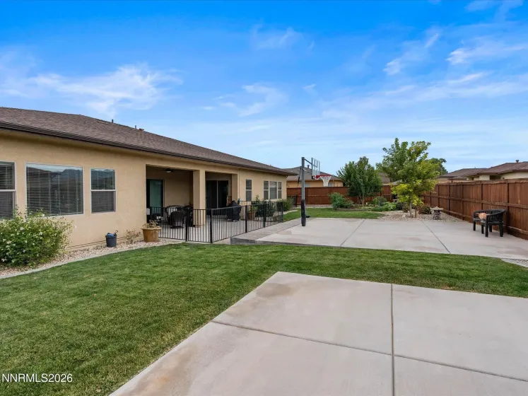 694 Raptor, Fernley, Nevada 89408, 3 Bedrooms Bedrooms, ,3 BathroomsBathrooms,Residential,Residential,Raptor,0,260010442