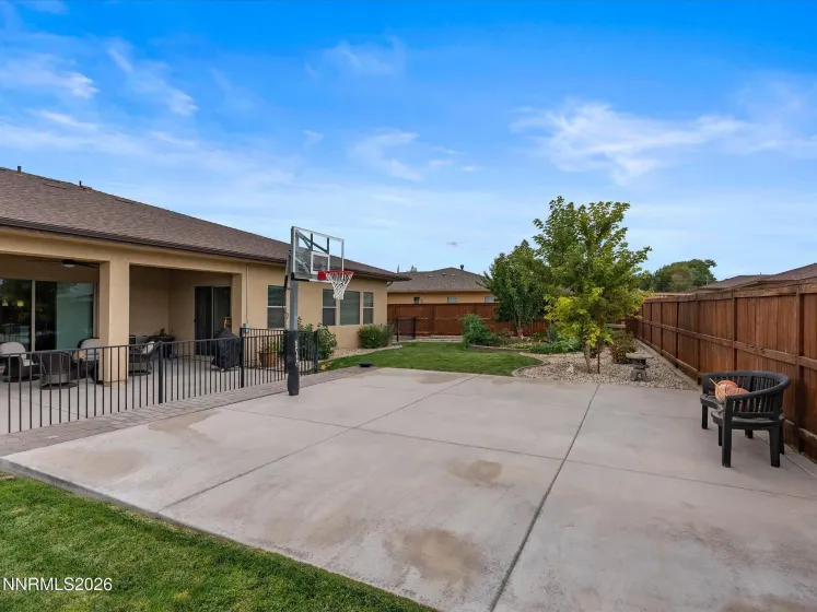694 Raptor, Fernley, Nevada 89408, 3 Bedrooms Bedrooms, ,3 BathroomsBathrooms,Residential,Residential,Raptor,0,260010442