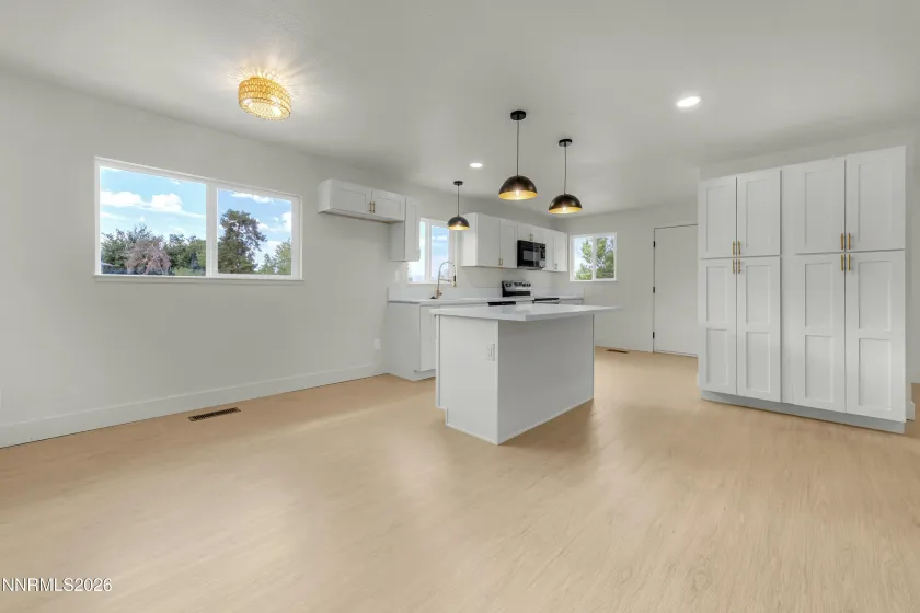 2240 Pawnee, Reno, Nevada 89506, 3 Bedrooms Bedrooms, ,2 BathroomsBathrooms,Residential,Residential,Pawnee,0,260010445
