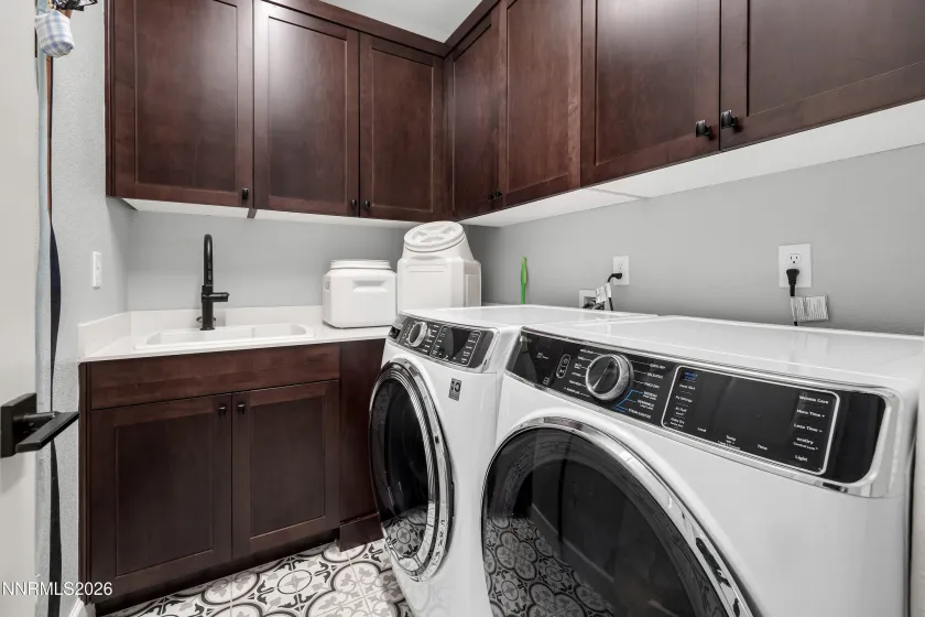 5563 Western Rider, Reno, Nevada 89511, 4 Bedrooms Bedrooms, ,4 BathroomsBathrooms,Residential,Residential,Western Rider,0,260010454