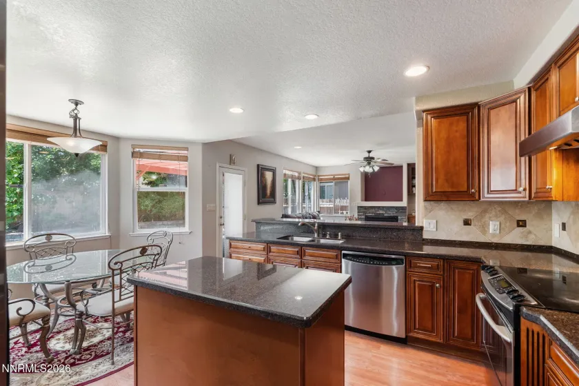 10063 Kentfield, Reno, Nevada 89521, 4 Bedrooms Bedrooms, ,3 BathroomsBathrooms,Residential,Residential,Kentfield,0,260010456