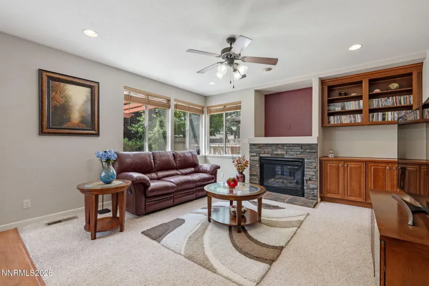 10063 Kentfield, Reno, Nevada 89521, 4 Bedrooms Bedrooms, ,3 BathroomsBathrooms,Residential,Residential,Kentfield,0,260010456