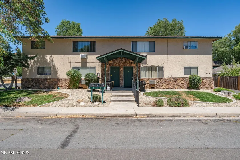 314 8th, Carson City, Nevada 89703, 8 Bedrooms Bedrooms, ,4 BathroomsBathrooms,Residential Income,Residential,8th,0,260010461