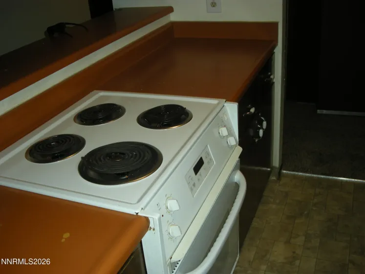 2955 Lakeside, Reno, Nevada 89509, 2 Bedrooms Bedrooms, ,2 BathroomsBathrooms,Residential,Residential,Lakeside,0,260010465