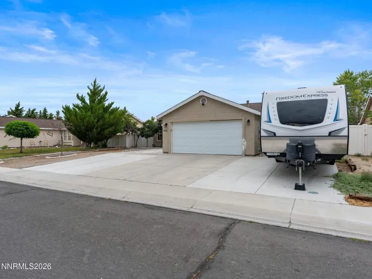 1455 Grey Bluffs, Fernley, Nevada 89408, 4 Bedrooms Bedrooms, ,2 BathroomsBathrooms,Residential,Residential,Grey Bluffs,0,260010472
