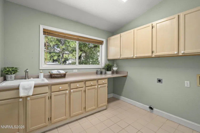 55 Margarita, Reno, Nevada 89511, 4 Bedrooms Bedrooms, ,4 BathroomsBathrooms,Residential,Residential,Margarita,0,260010484