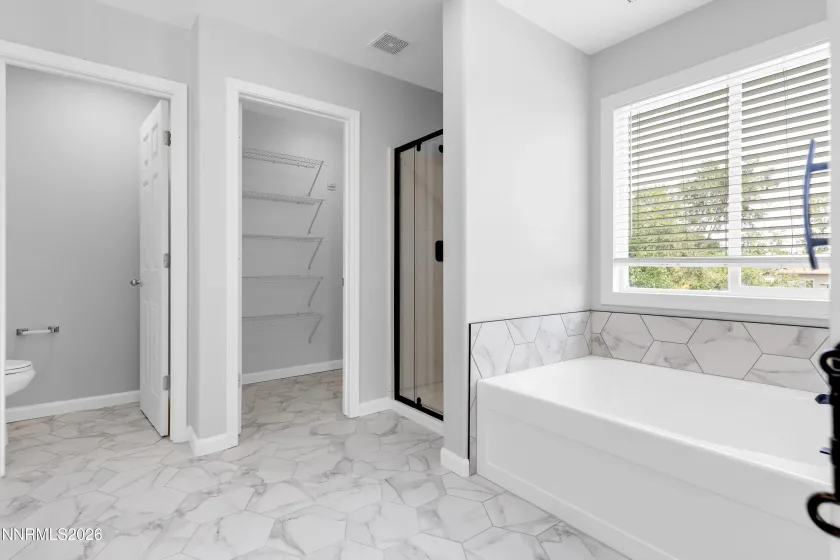 7750 Porto, Sparks, Nevada 89436, 5 Bedrooms Bedrooms, ,3 BathroomsBathrooms,Residential,Residential,Porto,0,260010448