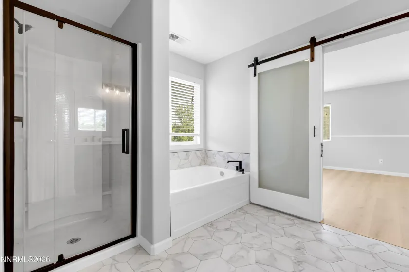 7750 Porto, Sparks, Nevada 89436, 5 Bedrooms Bedrooms, ,3 BathroomsBathrooms,Residential,Residential,Porto,0,260010448