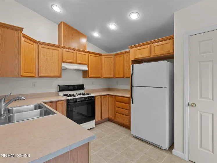 1359 Petar, Gardnerville, Nevada 89410, 3 Bedrooms Bedrooms, ,2 BathroomsBathrooms,Residential,Residential,Petar,0,260010490
