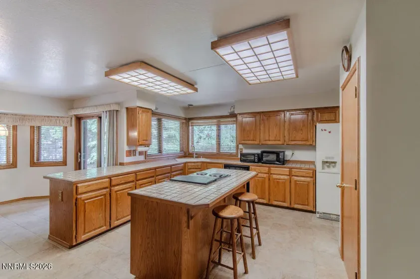 195 Hansen, Verdi, Nevada 89439, 4 Bedrooms Bedrooms, ,3 BathroomsBathrooms,Residential,Residential,Hansen,0,260010492