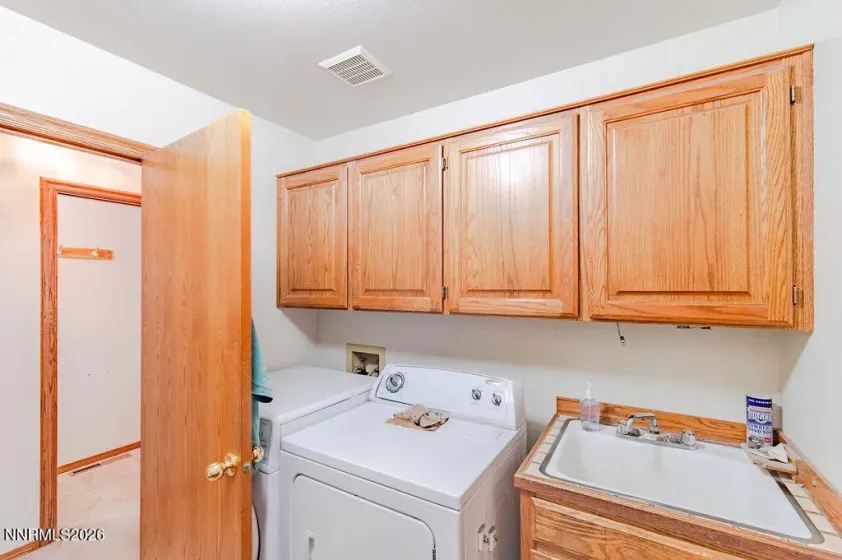 195 Hansen, Verdi, Nevada 89439, 4 Bedrooms Bedrooms, ,3 BathroomsBathrooms,Residential,Residential,Hansen,0,260010492