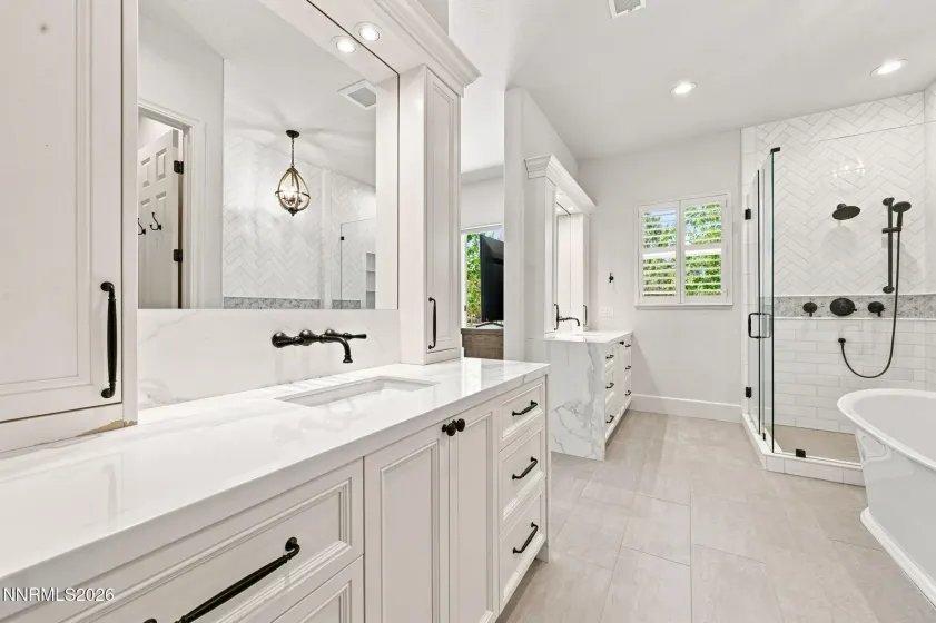 14725 Chateau, Reno, Nevada 89511, 4 Bedrooms Bedrooms, ,3 BathroomsBathrooms,Residential,Residential,Chateau,0,260010507