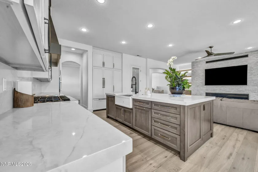 14725 Chateau, Reno, Nevada 89511, 4 Bedrooms Bedrooms, ,3 BathroomsBathrooms,Residential,Residential,Chateau,0,260010507