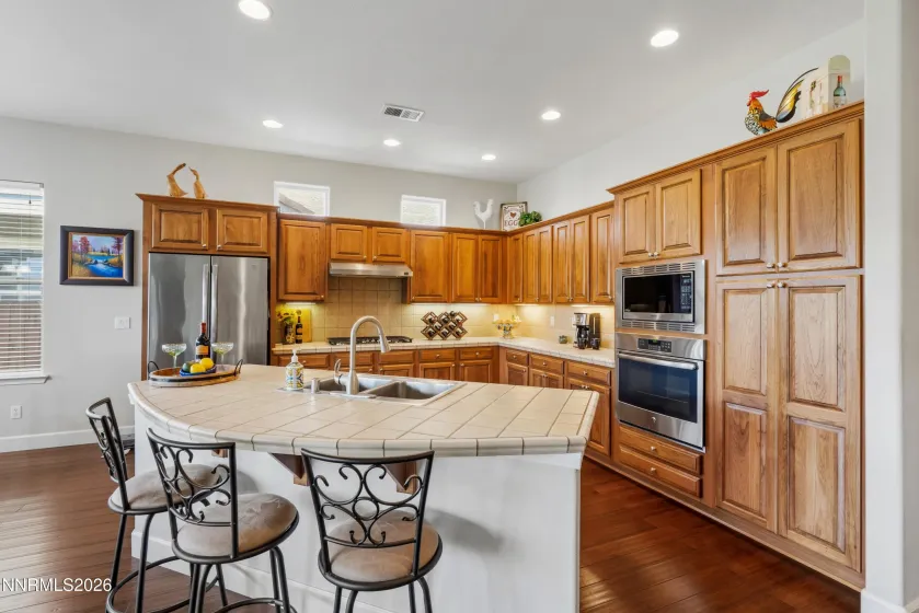 3272 Dog Leg, Minden, Nevada 89423, ,3 BathroomsBathrooms,Residential,Residential,Dog Leg,0,260010508