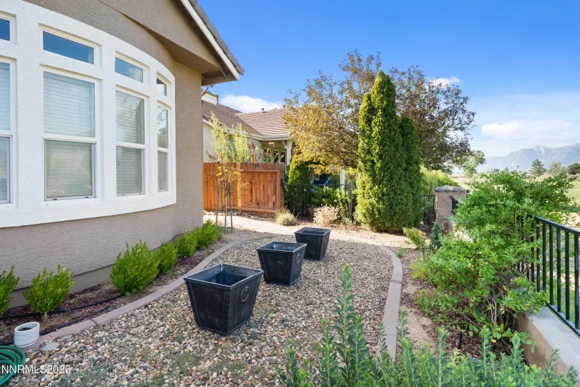 Side yard fenced separately