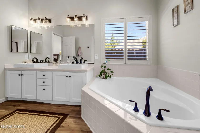 5930 Roxbury, Reno, Nevada 89523, 5 Bedrooms Bedrooms, ,4 BathroomsBathrooms,Residential,Residential,Roxbury,0,260010512