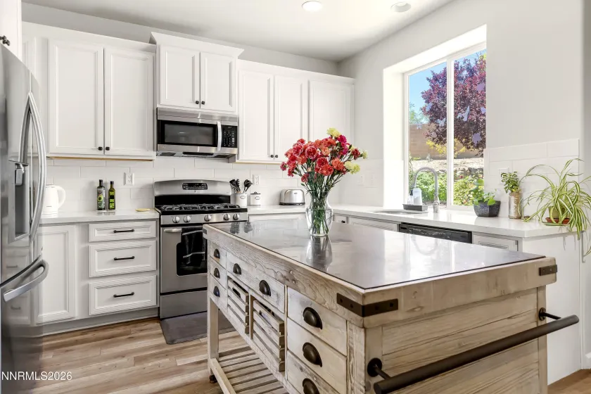 5930 Roxbury, Reno, Nevada 89523, 5 Bedrooms Bedrooms, ,4 BathroomsBathrooms,Residential,Residential,Roxbury,0,260010512