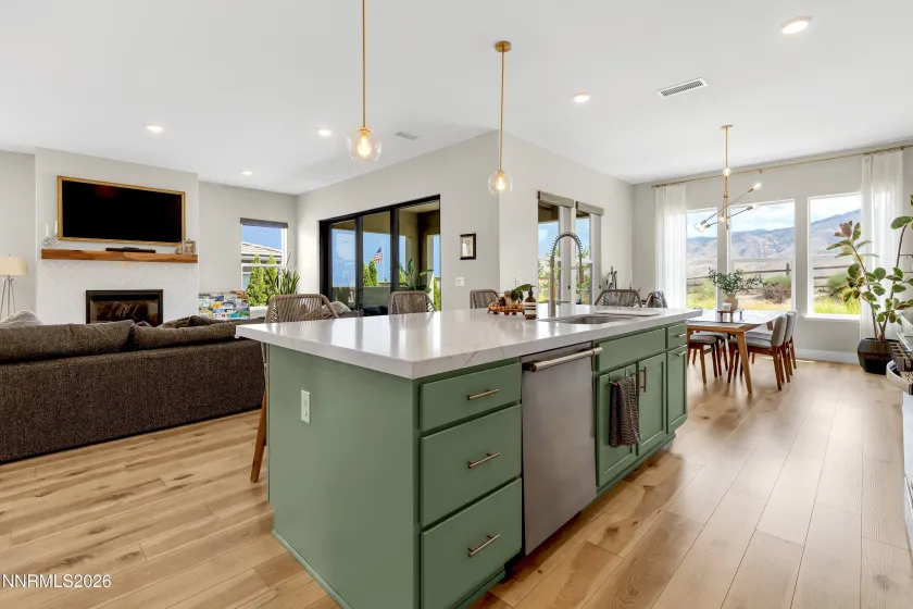 8718 Larkhaven, Reno, Nevada 89523, 3 Bedrooms Bedrooms, ,4 BathroomsBathrooms,Residential,Residential,Larkhaven,0,260010513