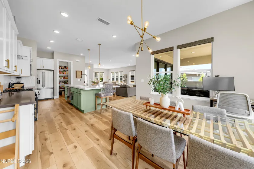 8718 Larkhaven, Reno, Nevada 89523, 3 Bedrooms Bedrooms, ,4 BathroomsBathrooms,Residential,Residential,Larkhaven,0,260010513