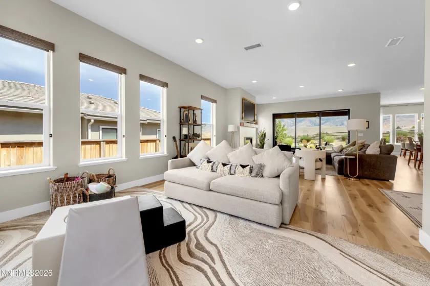 8718 Larkhaven, Reno, Nevada 89523, 3 Bedrooms Bedrooms, ,4 BathroomsBathrooms,Residential,Residential,Larkhaven,0,260010513