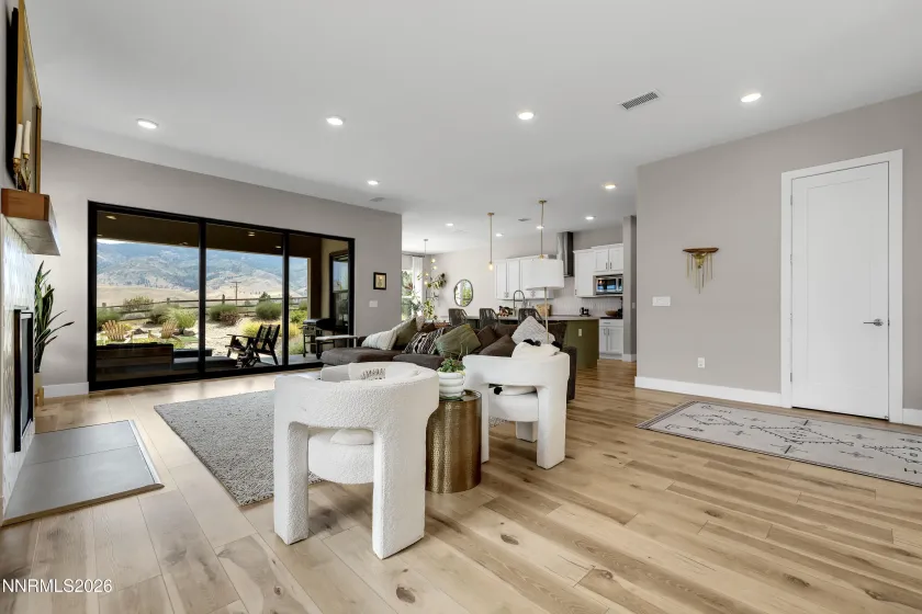 8718 Larkhaven, Reno, Nevada 89523, 3 Bedrooms Bedrooms, ,4 BathroomsBathrooms,Residential,Residential,Larkhaven,0,260010513