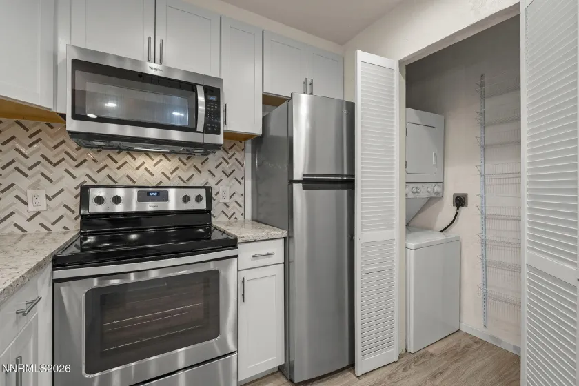 5017 Reggie, Reno, Nevada 89502, 2 Bedrooms Bedrooms, ,2 BathroomsBathrooms,Residential,Residential,Reggie,0,260010514