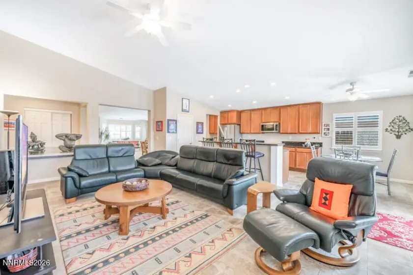 1214 Avian, Spanish Springs, Nevada 89441, 5 Bedrooms Bedrooms, ,3 BathroomsBathrooms,Residential,Residential,Avian,0,260010516