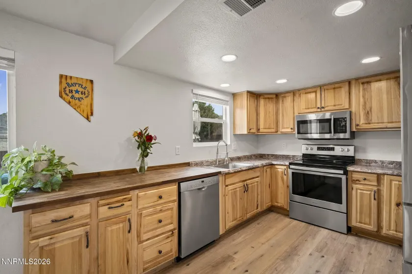 2424 Cartwright, Reno, Nevada 89521, 3 Bedrooms Bedrooms, ,2 BathroomsBathrooms,Residential,Residential,Cartwright,0,260010518