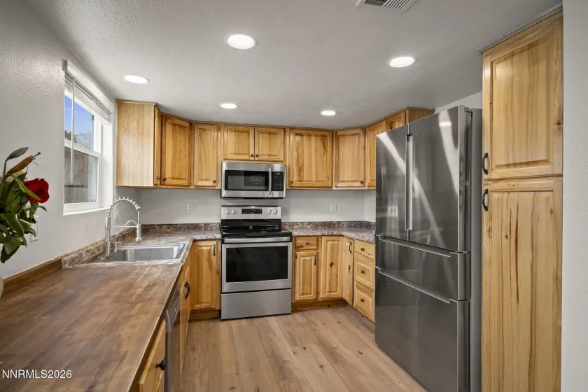 2424 Cartwright, Reno, Nevada 89521, 3 Bedrooms Bedrooms, ,2 BathroomsBathrooms,Residential,Residential,Cartwright,0,260010518