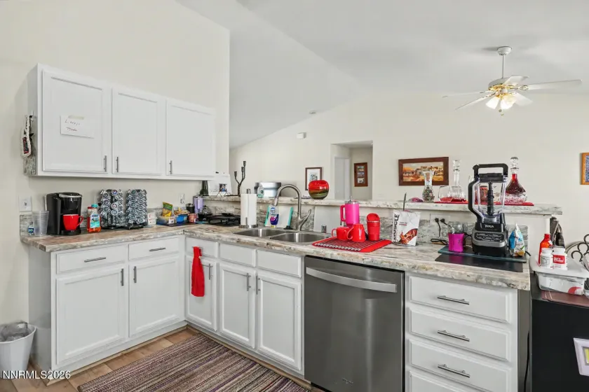 2703 Elizabeth, Fallon, Nevada 89406, 3 Bedrooms Bedrooms, ,2 BathroomsBathrooms,Residential,Residential,Elizabeth,0,260010521