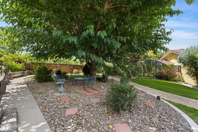 7845 Southmoor, Reno, Nevada 89502, 4 Bedrooms Bedrooms, ,2 BathroomsBathrooms,Residential,Residential,Southmoor,0,260010526