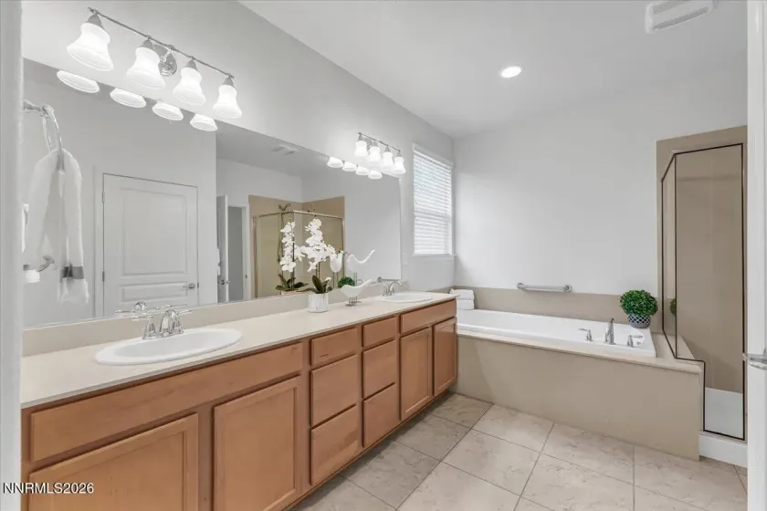 1260 Wakefield, Reno, Nevada 89523, 2 Bedrooms Bedrooms, ,2 BathroomsBathrooms,Residential,Residential,Wakefield,0,260010527