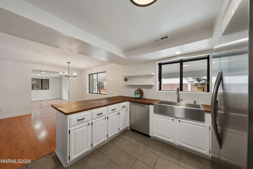 900 Coral, Carson City, Nevada 89703, 3 Bedrooms Bedrooms, ,2 BathroomsBathrooms,Residential,Residential,Coral,0,260010530