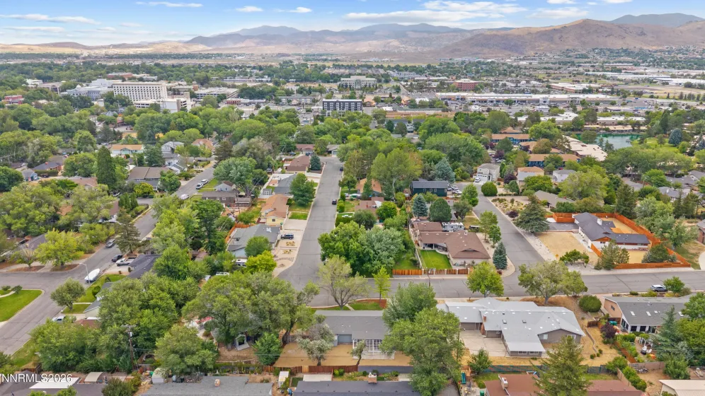 900 Coral, Carson City, Nevada 89703, 3 Bedrooms Bedrooms, ,2 BathroomsBathrooms,Residential,Residential,Coral,0,260010530