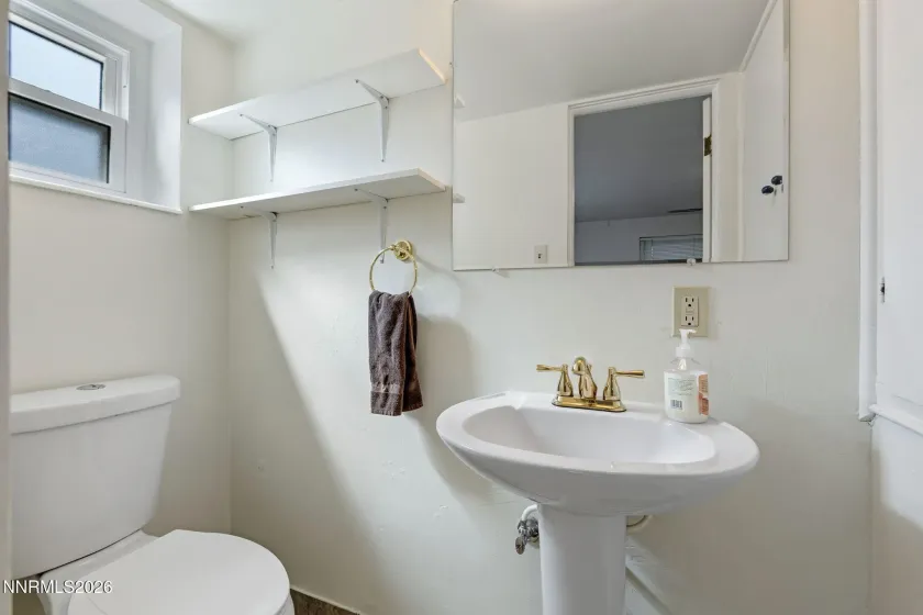 2490 Moana, Reno, Nevada 89509, 4 Bedrooms Bedrooms, ,3 BathroomsBathrooms,Residential,Residential,Moana,0,260010532