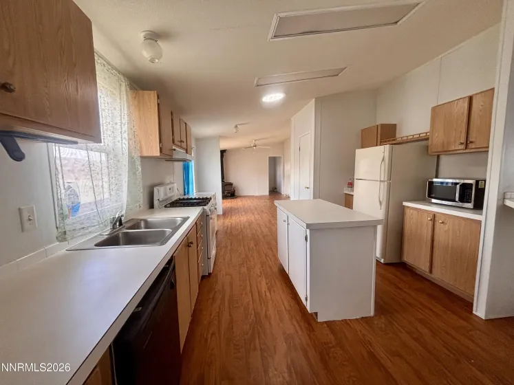 7155 Annetta, Silver Springs, Nevada 89429, 4 Bedrooms Bedrooms, ,2 BathroomsBathrooms,Residential,Residential,Annetta,0,260010535