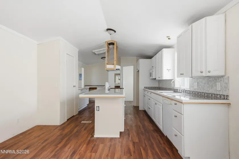 302 Cottonwood, Walker Lake, Nevada 89415, 2 Bedrooms Bedrooms, ,2 BathroomsBathrooms,Residential,Residential,Cottonwood,0,260010553