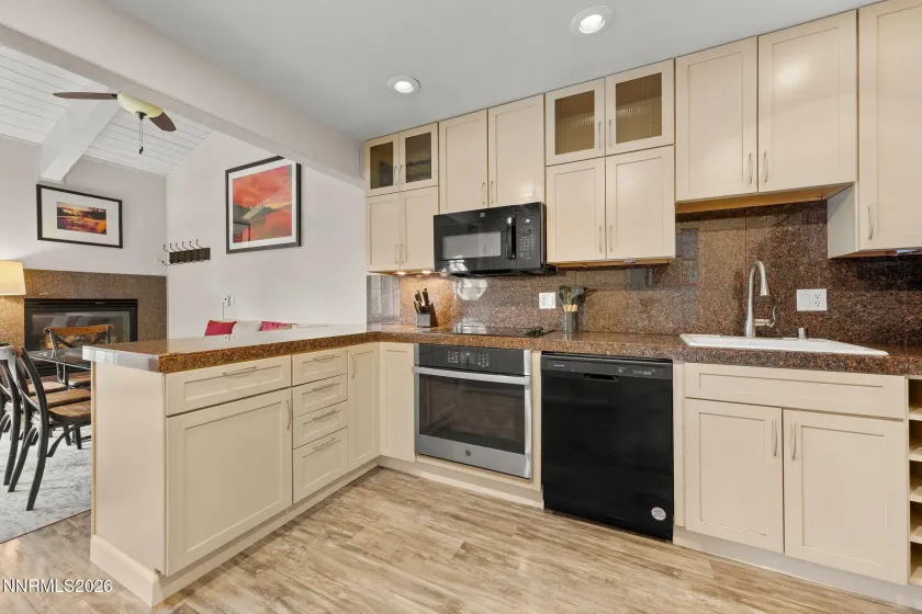 223 Ski, Stateline, Nevada 89449, 3 Bedrooms Bedrooms, ,2 BathroomsBathrooms,Residential,Residential,Ski,0,260010559