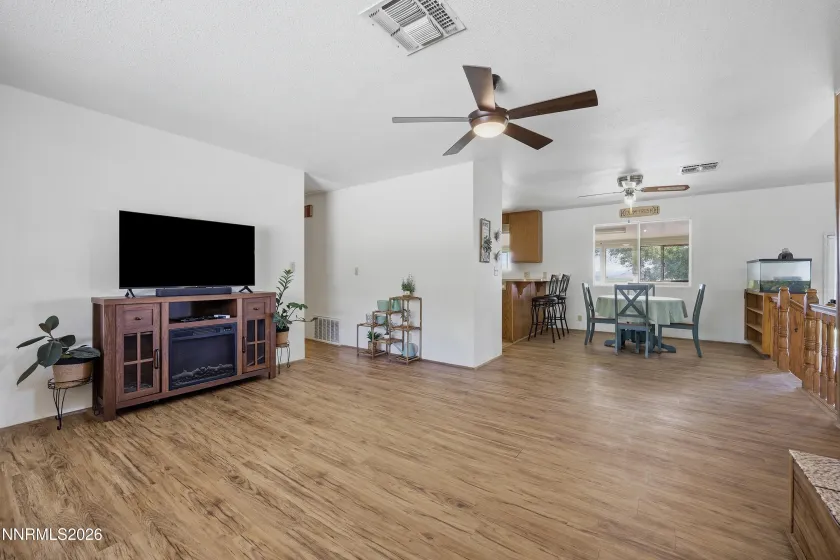 54 Locust, Yerington, Nevada 89447, 3 Bedrooms Bedrooms, ,2 BathroomsBathrooms,Residential,Residential,Locust,0,260010579