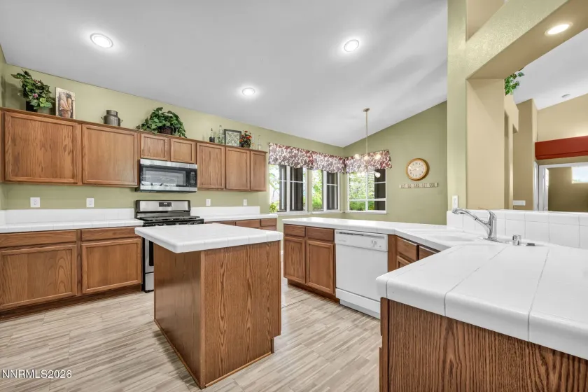 330 Sparrow hawk, Spanish Springs, Nevada 89436, 4 Bedrooms Bedrooms, ,3 BathroomsBathrooms,Residential,Residential,Sparrow hawk,0,260010582